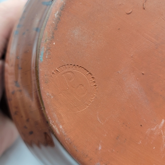 Vintage Redware Pottery Bowl with Brown Glaze & Handle - Picture 4 of 6
